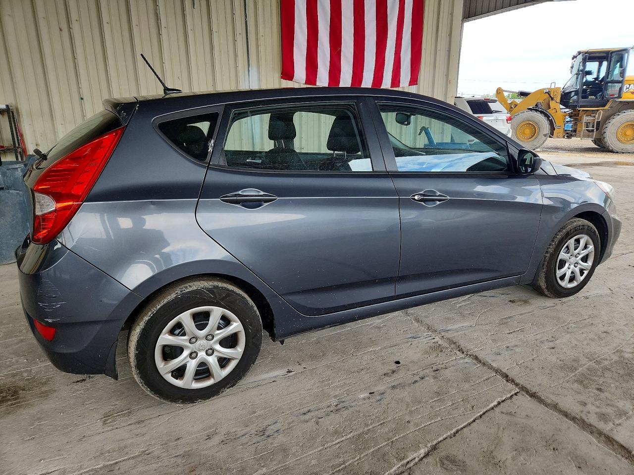 2013 Hyundai Accent Gs - Фото 3