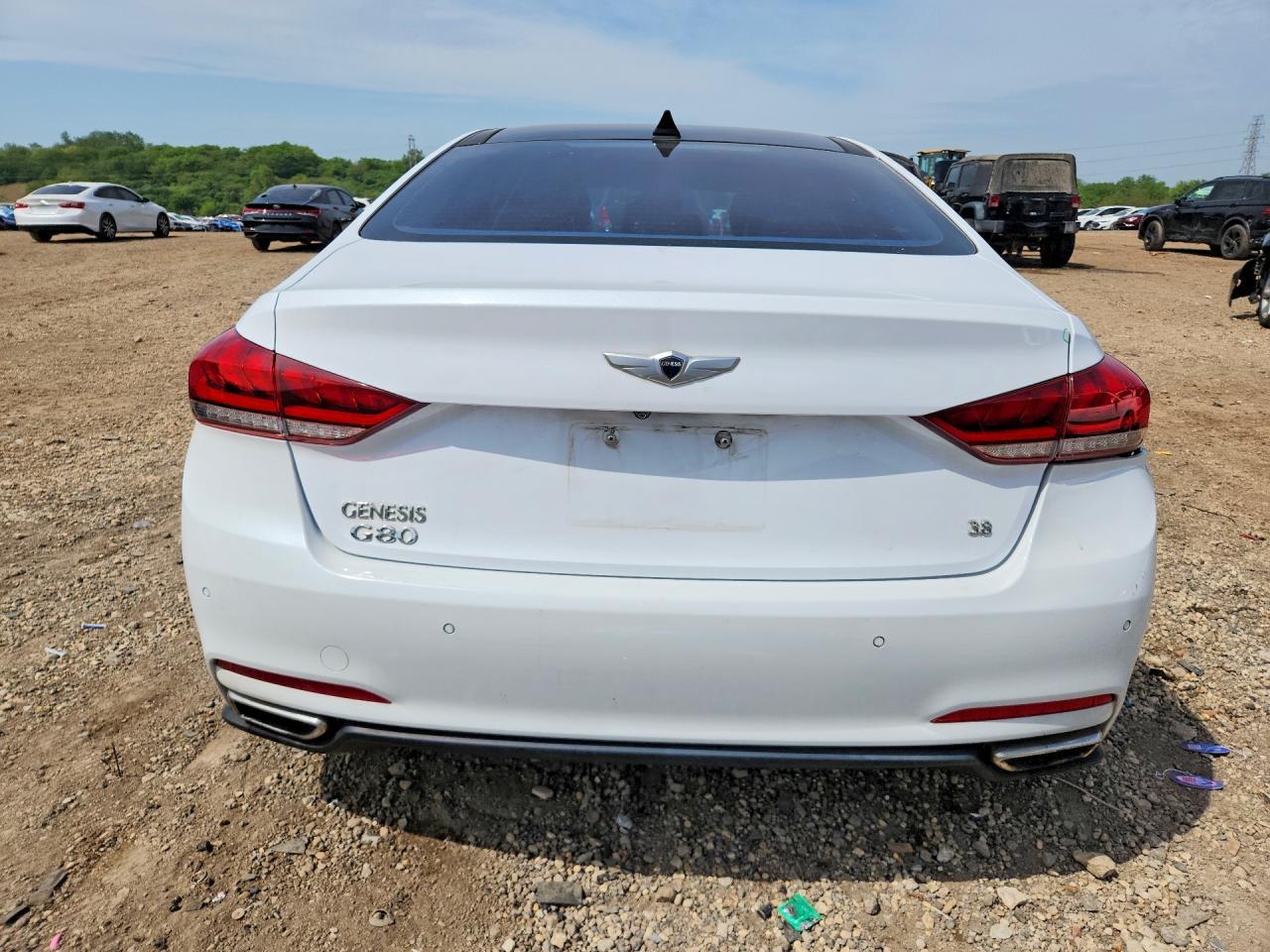 2015 Hyundai Genesis 3.8L - Фото 6