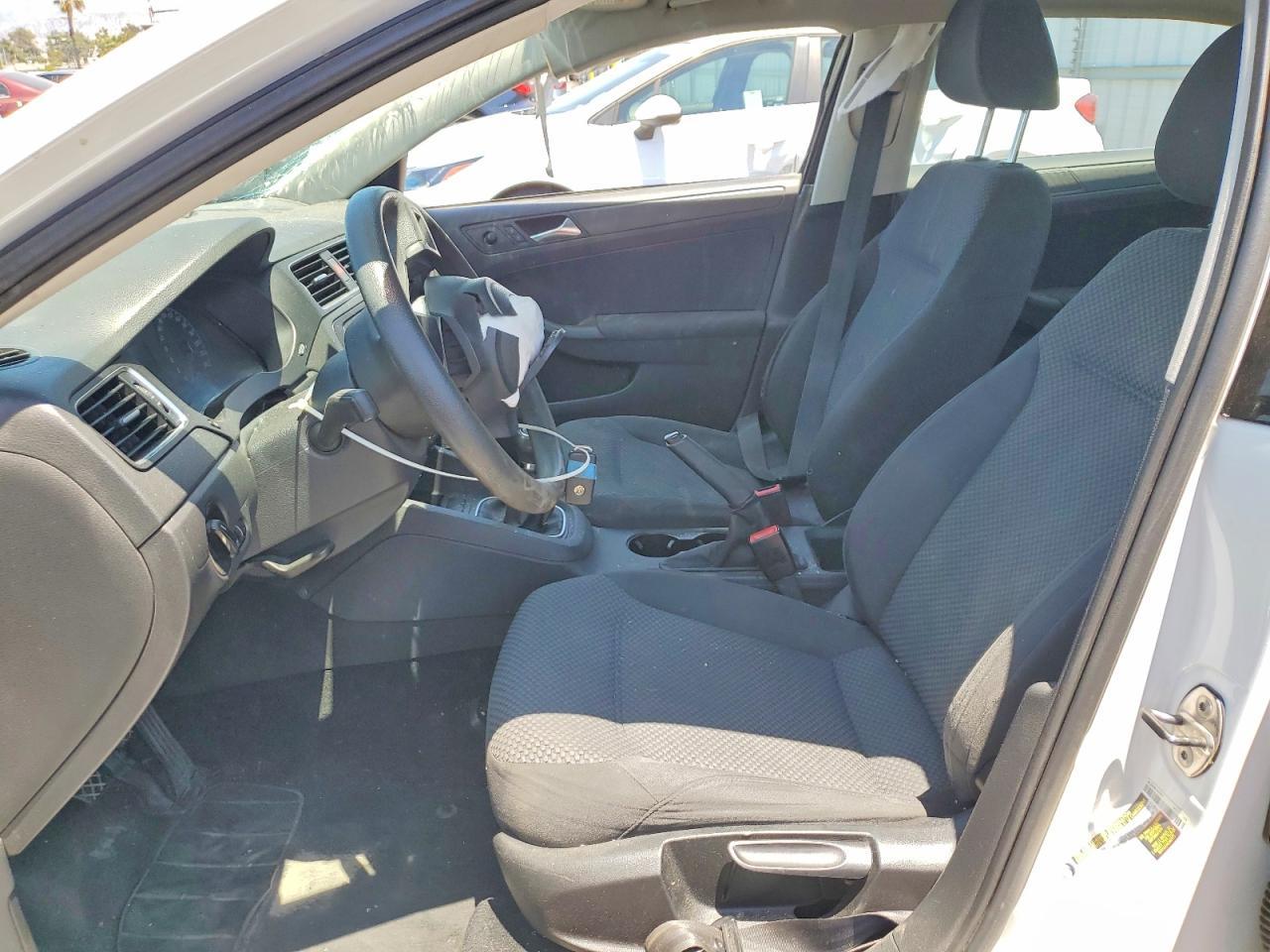 2011 Volkswagen Jetta Base - Image 7
