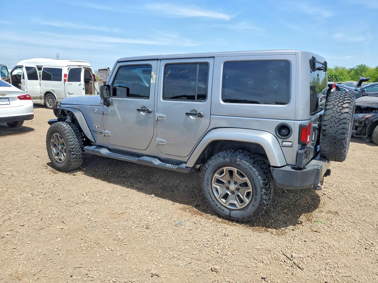 2018 Jeep Wrangler Unlimited Sahara - Image 2