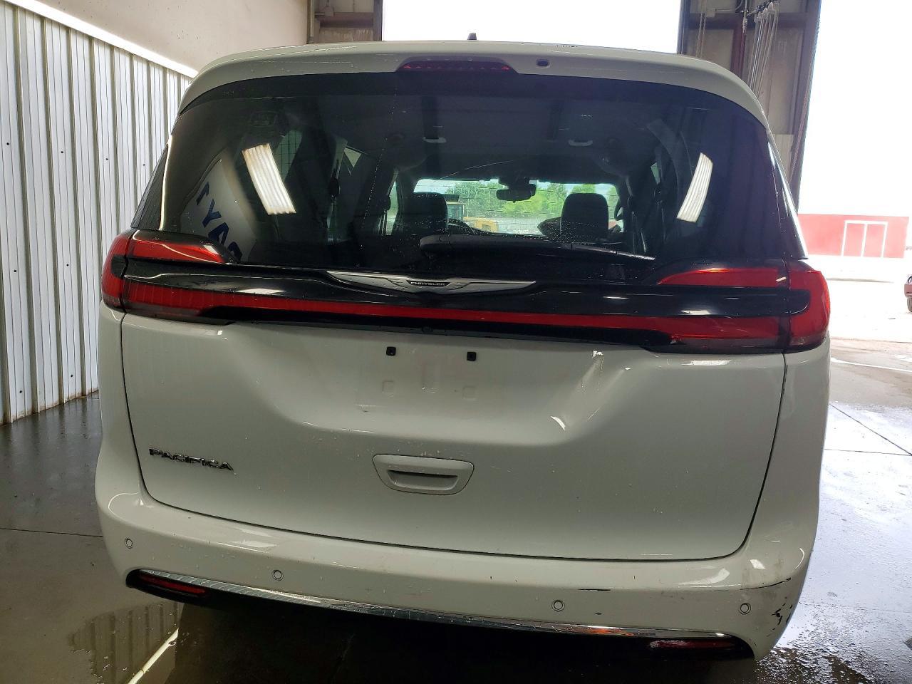 2023 Chrysler Pacifica Touring L - Фото 6