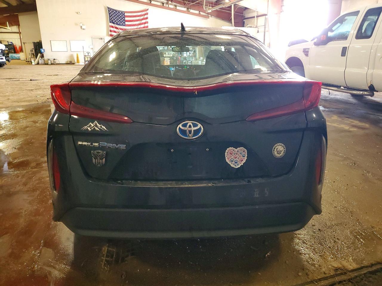 2021 Toyota Prius Prime Le - Фото 6