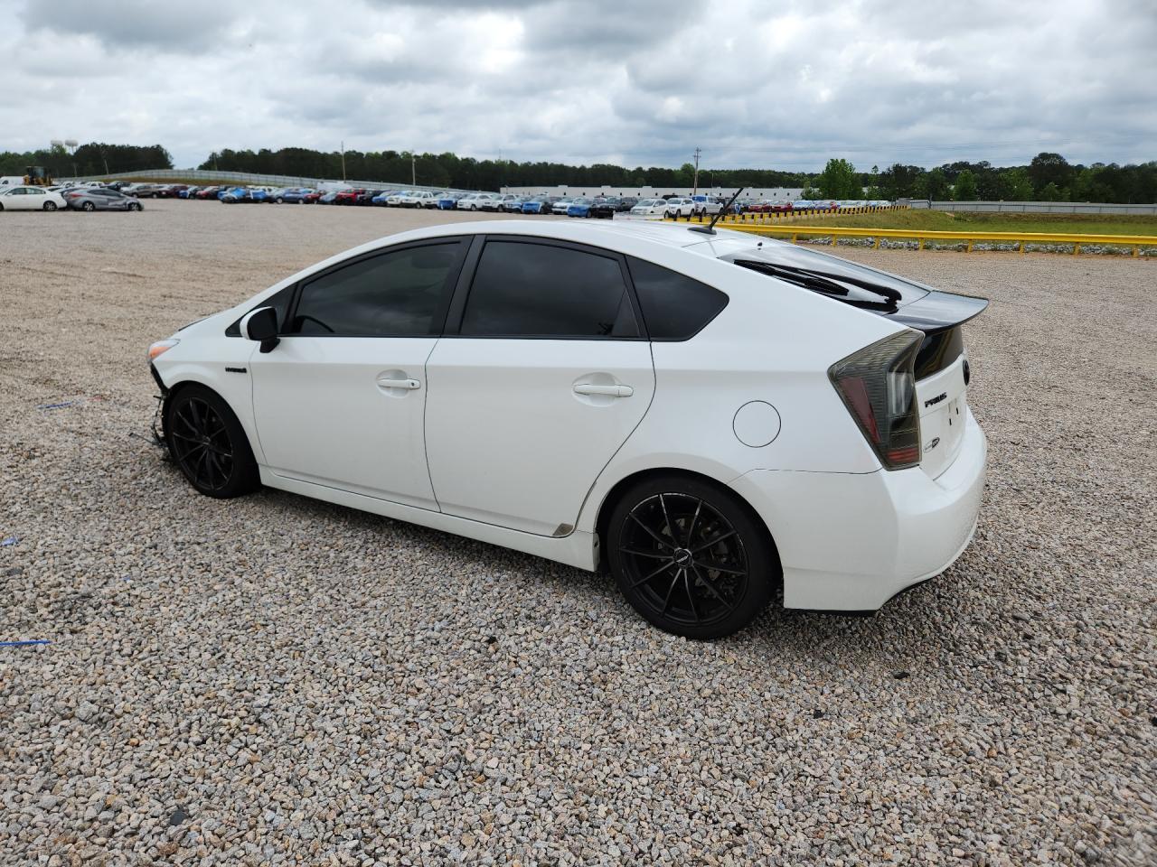 2013 Toyota Prius Four - Фото 2