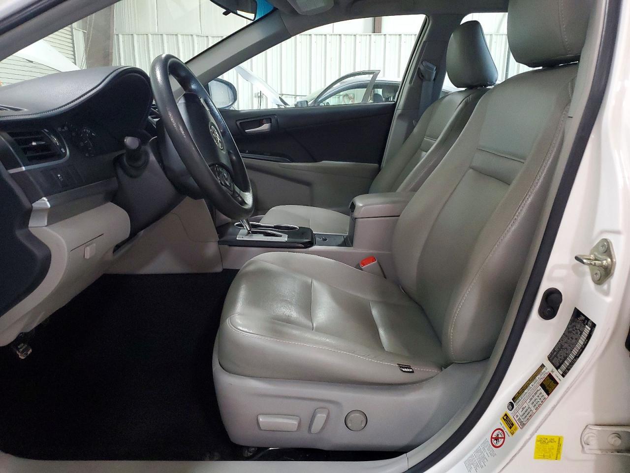 2014 Toyota Camry Le - Фото 7