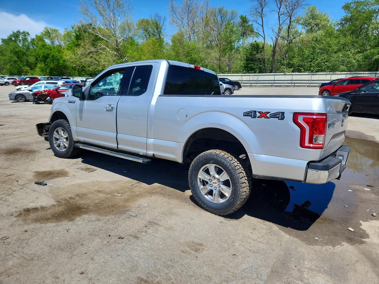 2016 Ford F150 Super Cab - Image 2