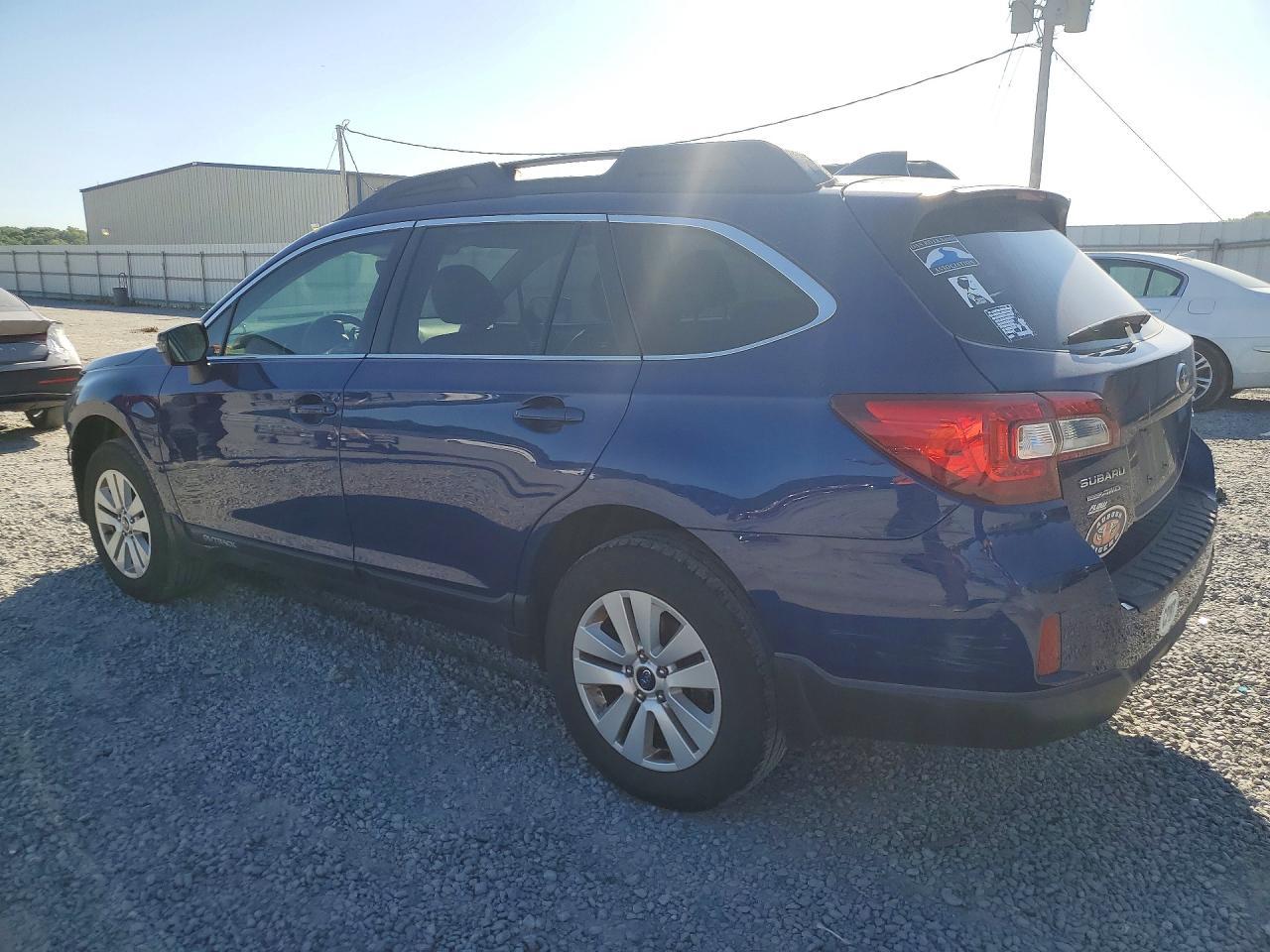 2017 Subaru Outback 2.5I Premium - Фото 2