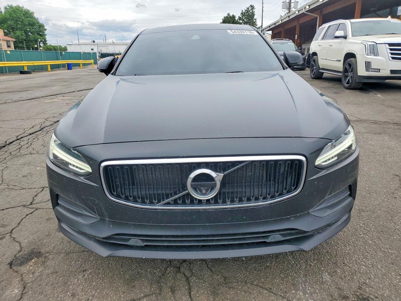 2018 Volvo S90 T6 Momentum - Фото 5