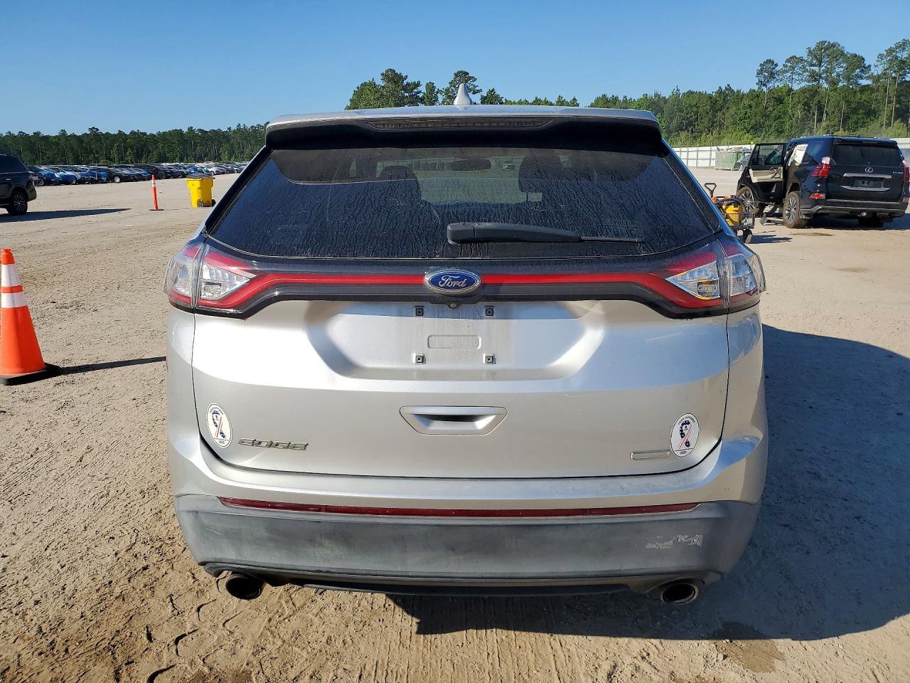 2018 Ford Edge Se - Image 6