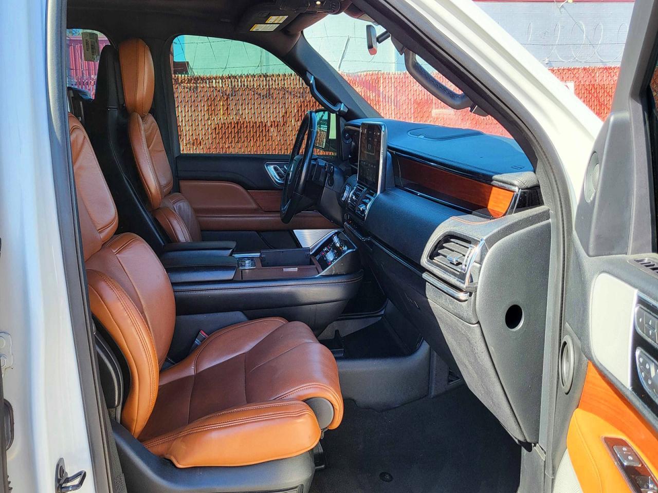2020 Lincoln Navigator L Reserve - Фото 5