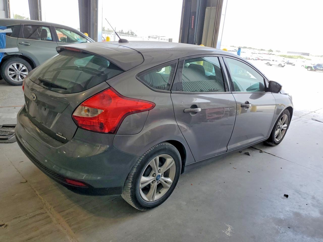 2014 Ford Focus Se - Image 3