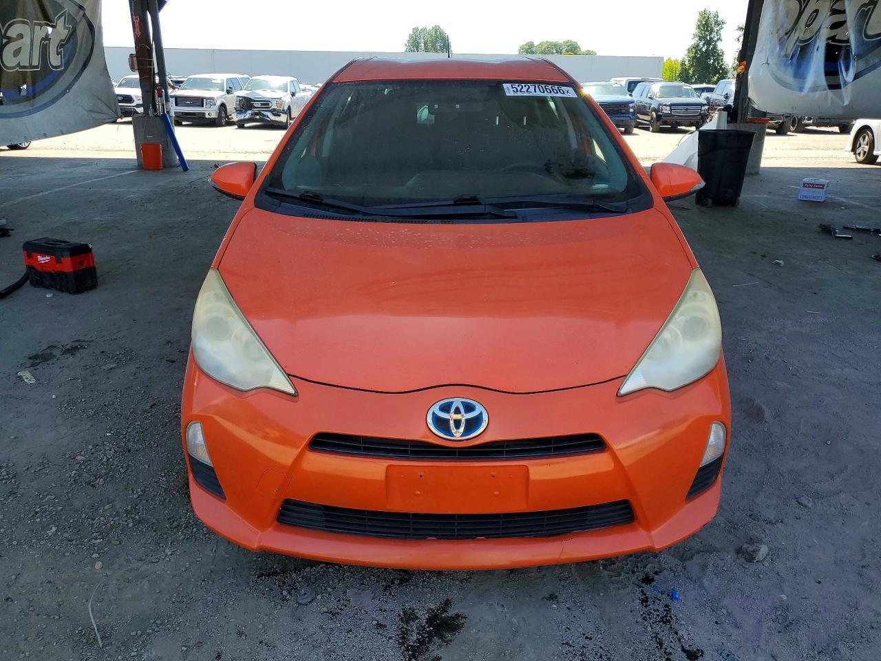 2013 Toyota Prius C Two - Фото 5