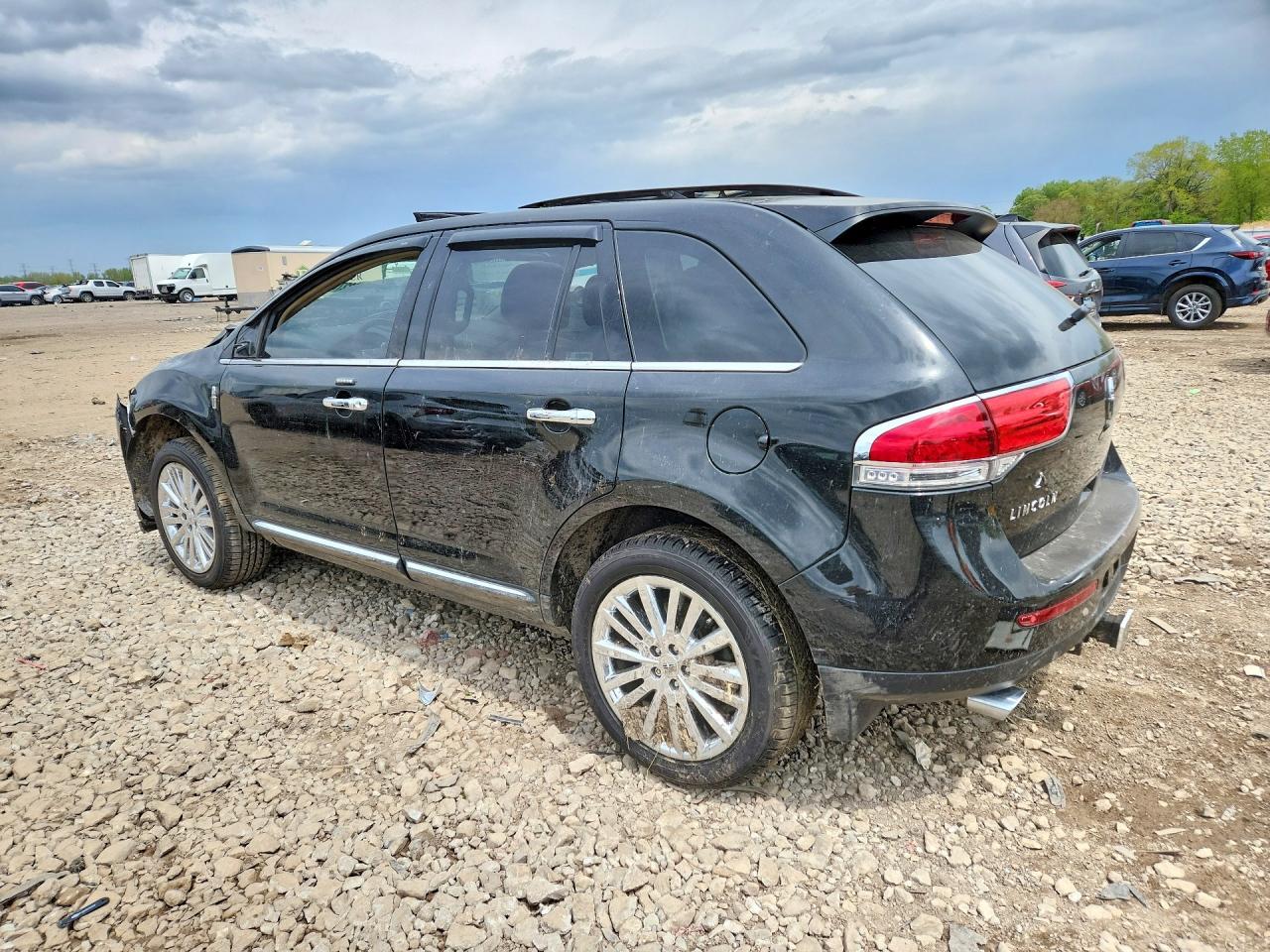 2014 Lincoln Mkx - Image 2