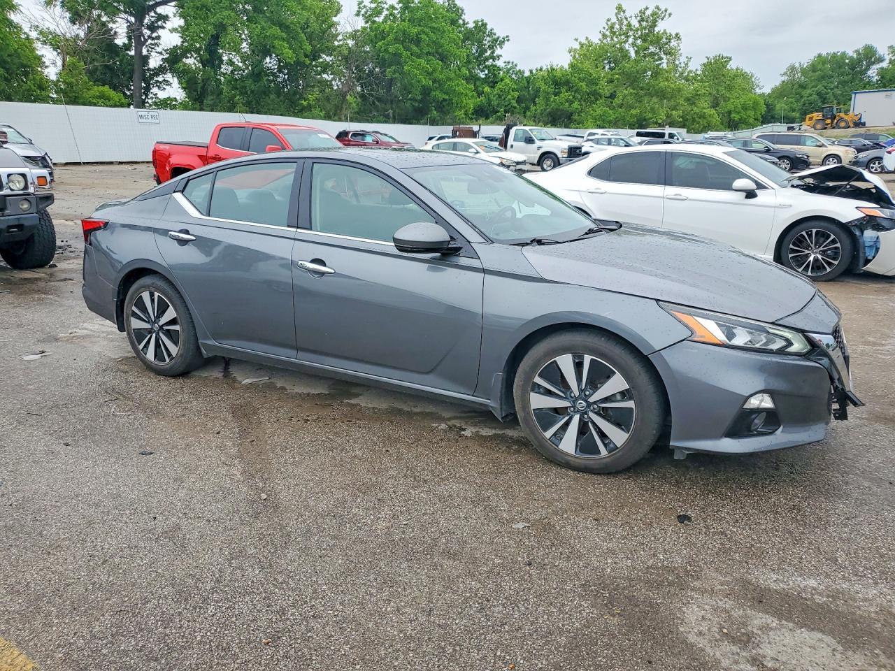 2019 Nissan Altima Sv - Фото 4