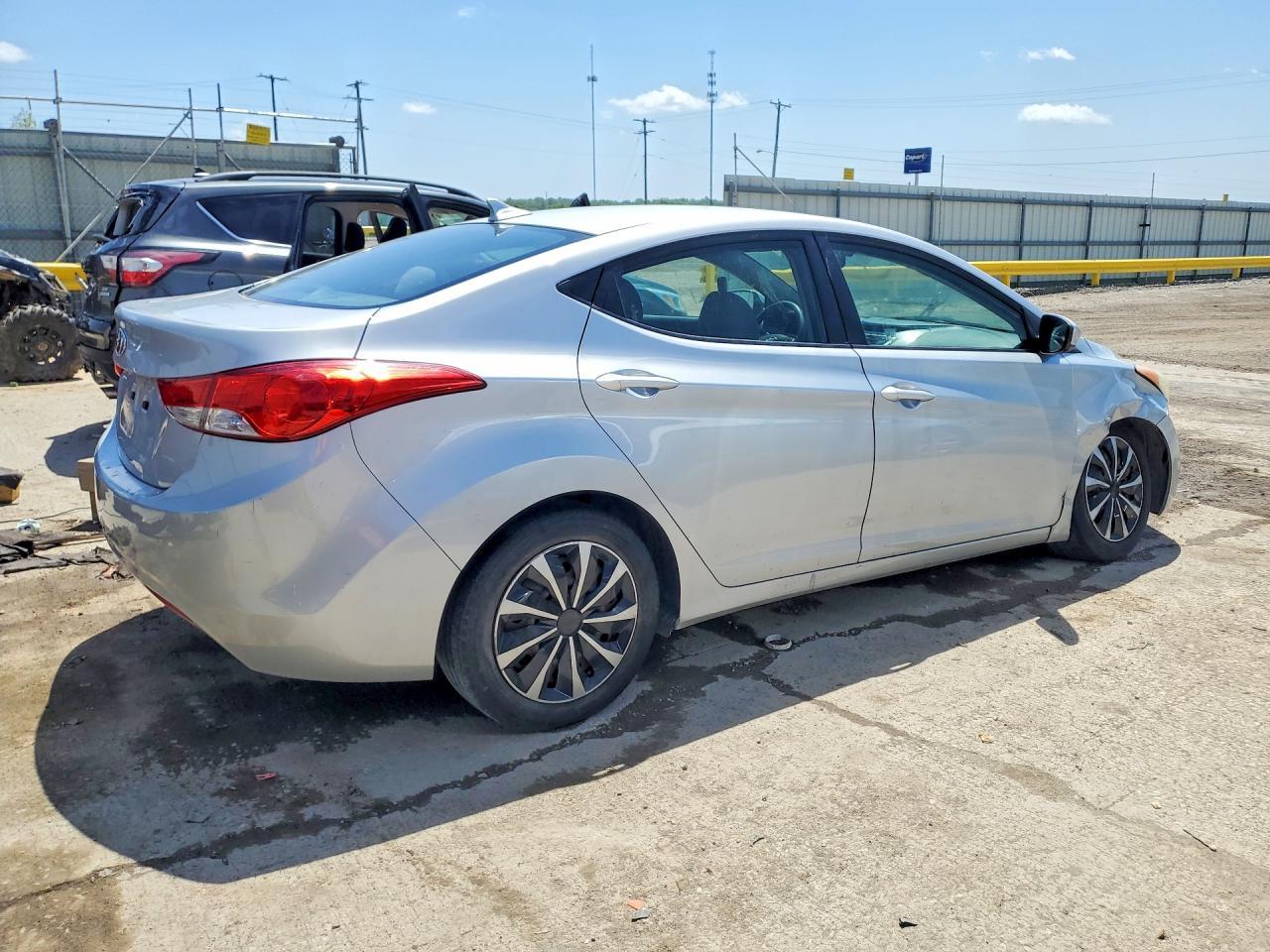 2012 Hyundai Elantra Gls - Image 3
