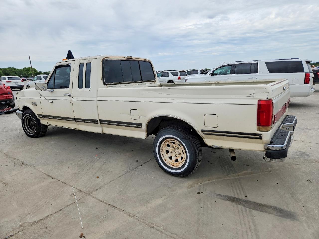 1990 Ford F150 - Image 2