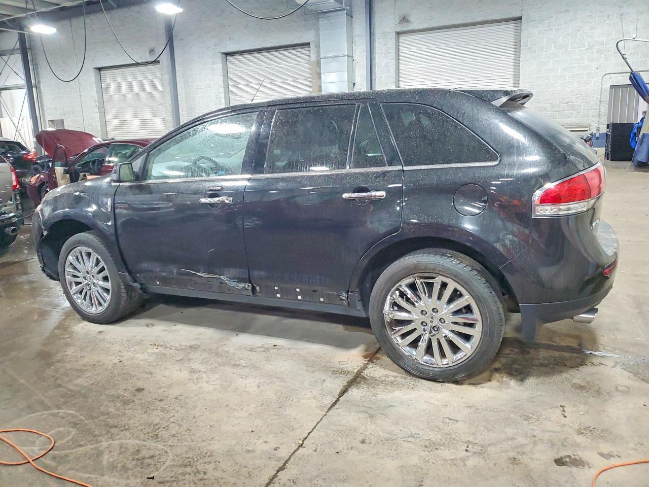 2013 Lincoln Mkx - Image 2