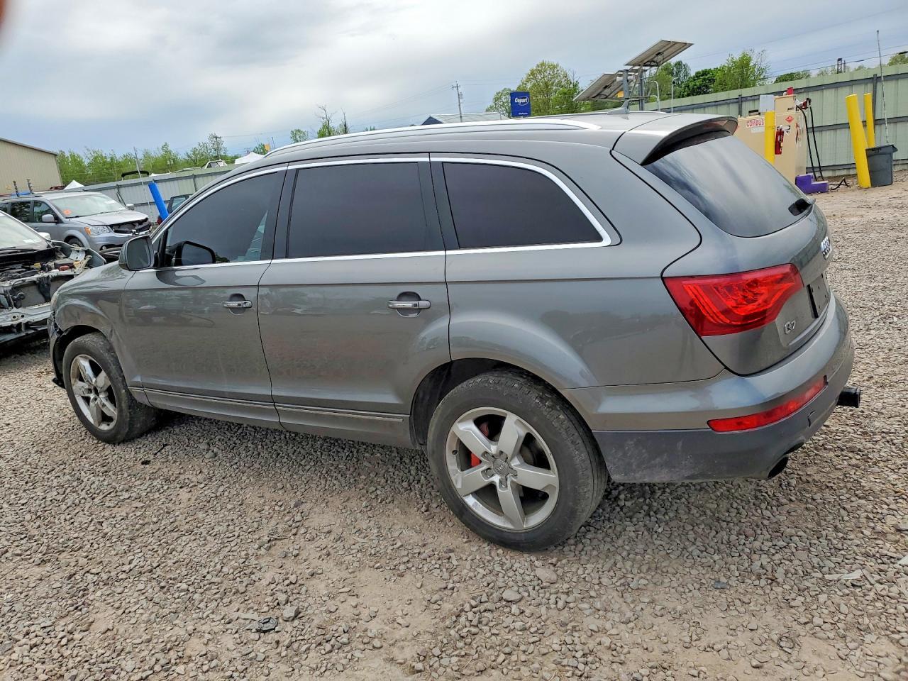 2015 Audi Q7 Premium Plus - Image 2