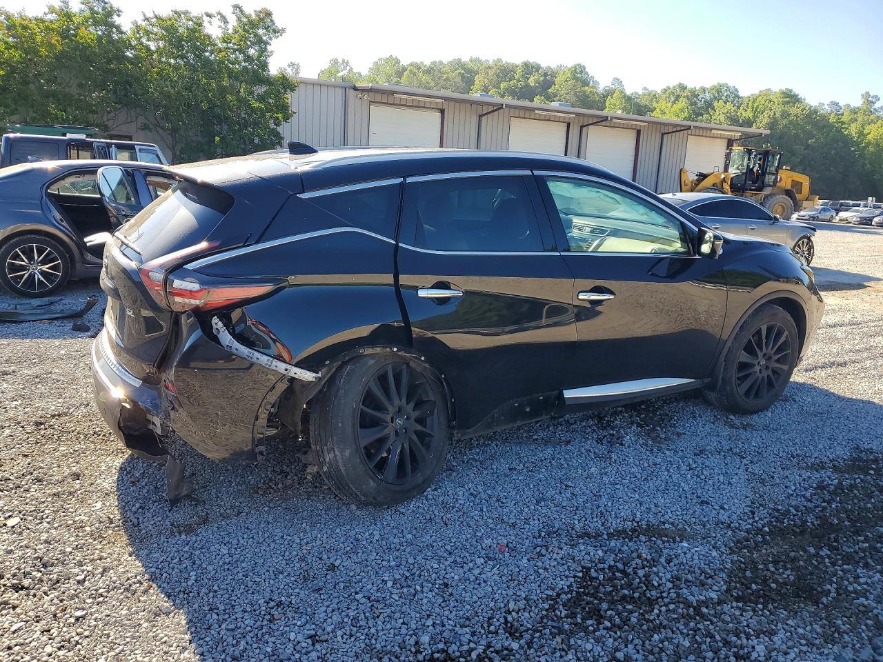 2023 Nissan Murano Sl - Image 3