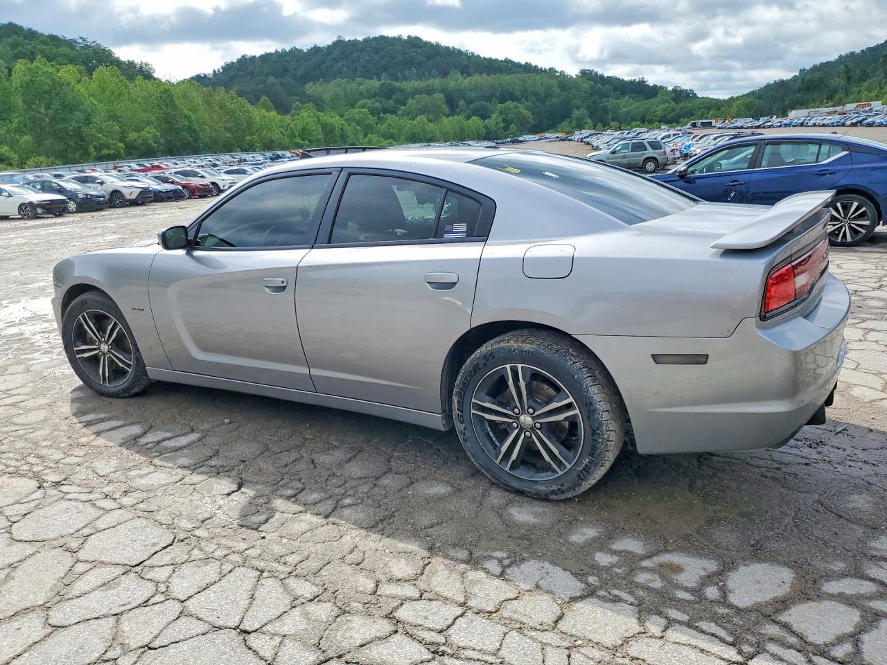 2013 Dodge Charger R - Фото 2