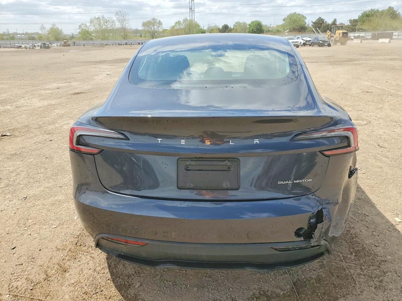2024 Tesla Model 3 - Фото 6