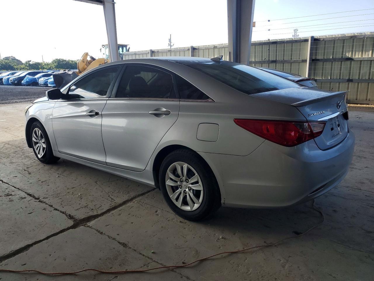 2012 Hyundai Sonata Gls - Фото 2