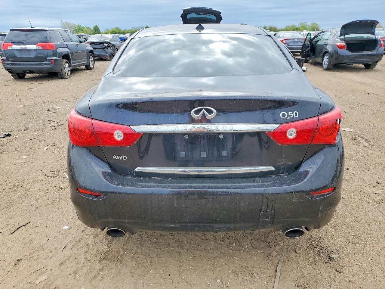 2015 Infiniti Q50 Premium - Image 6