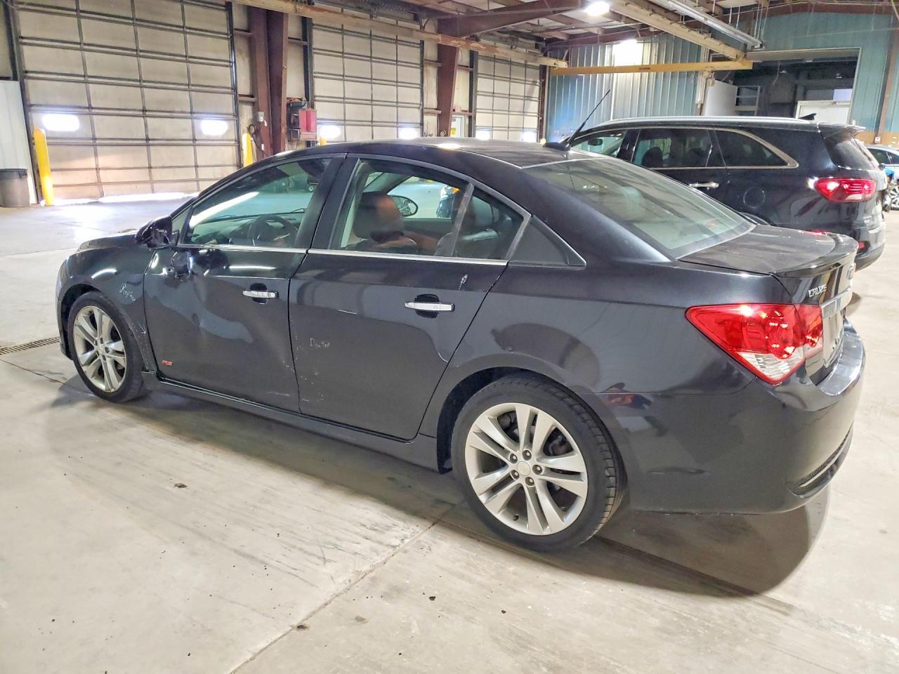 2014 Chevrolet Cruze Ltz - Image 2