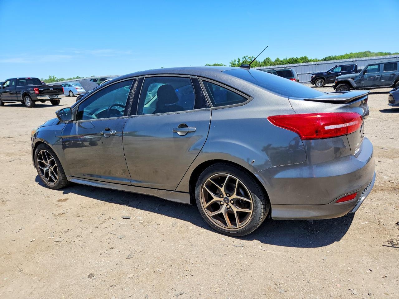 2015 Ford Focus Se - Фото 2