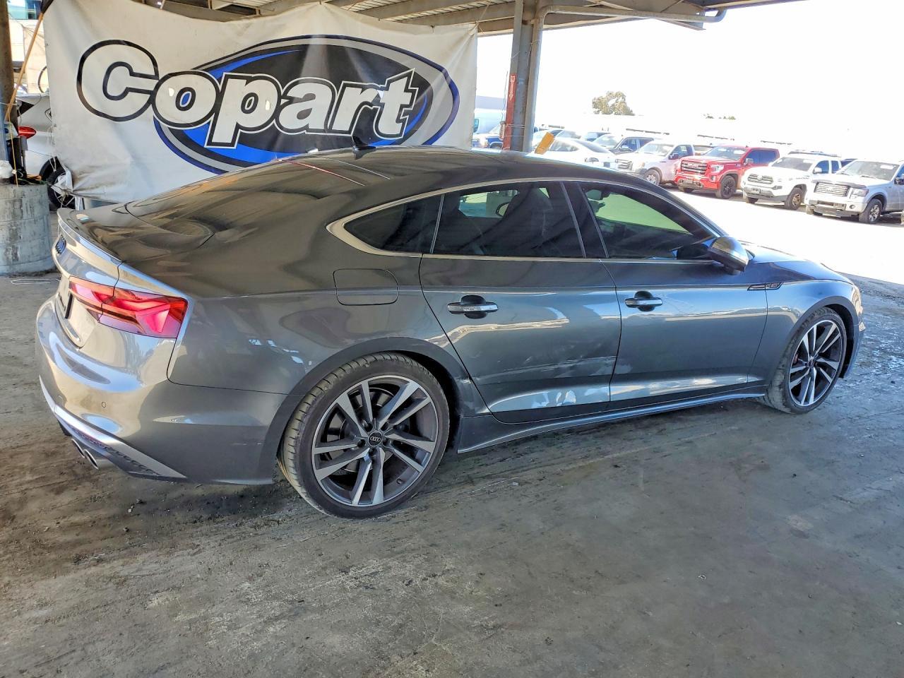 2022 Audi S5 Premium - Image 3
