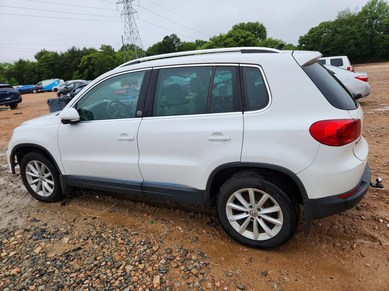 2017 Volkswagen Tiguan Wolfsburg - Фото 2