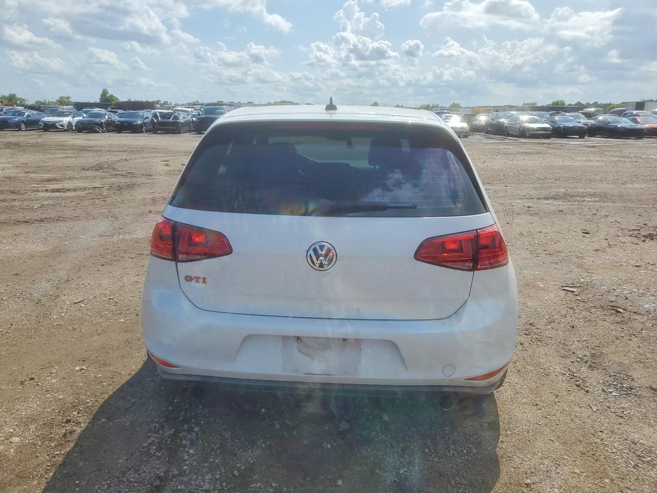 2016 Volkswagen Gti S - Image 6