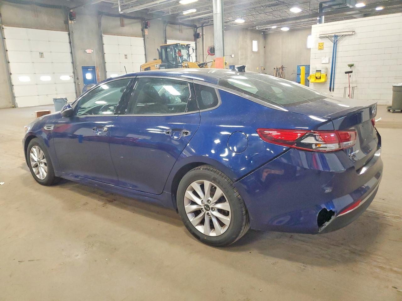 2018 Kia Optima S - Фото 2
