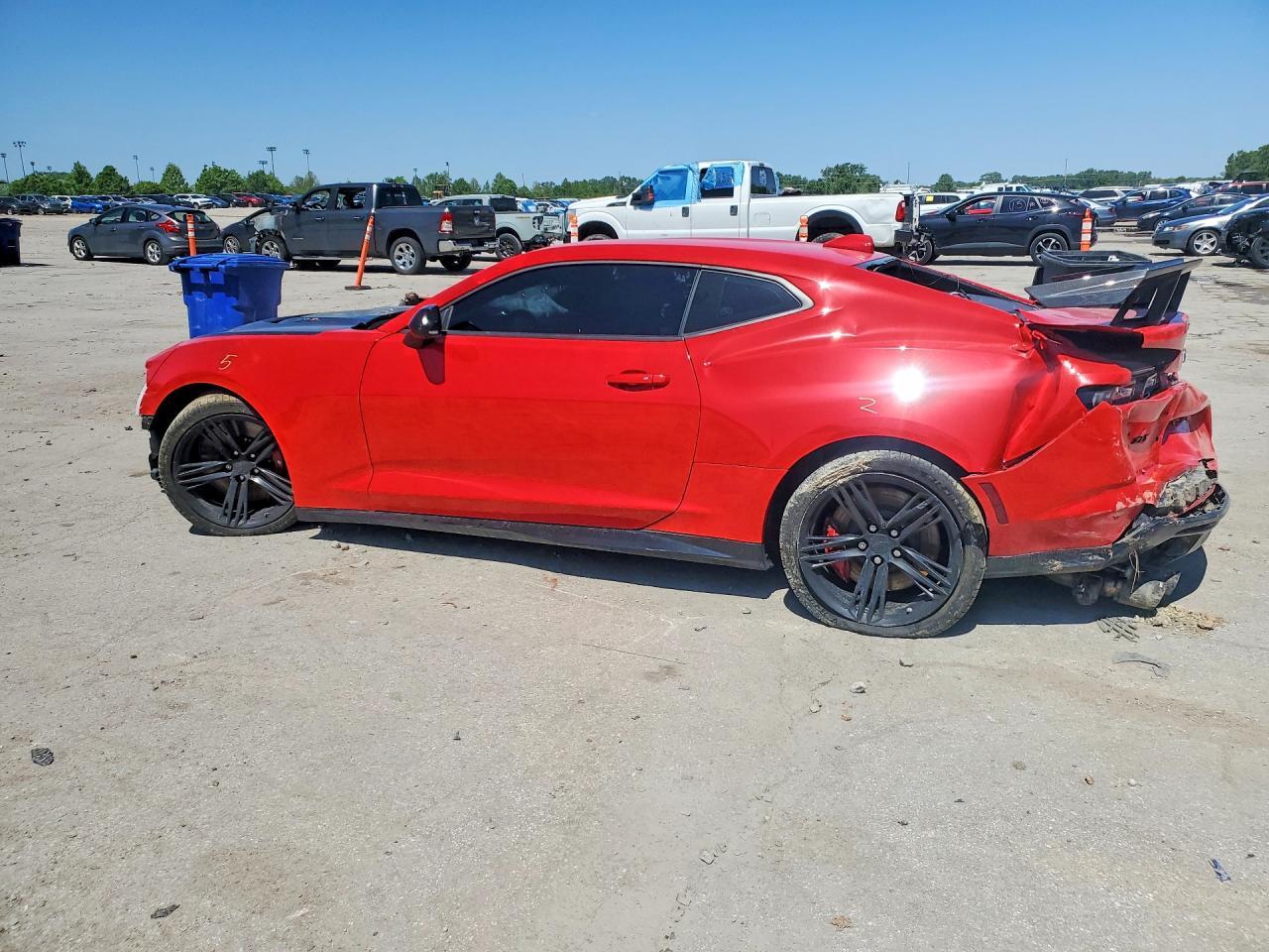 2021 Chevrolet Camaro Zl1 - Фото 2