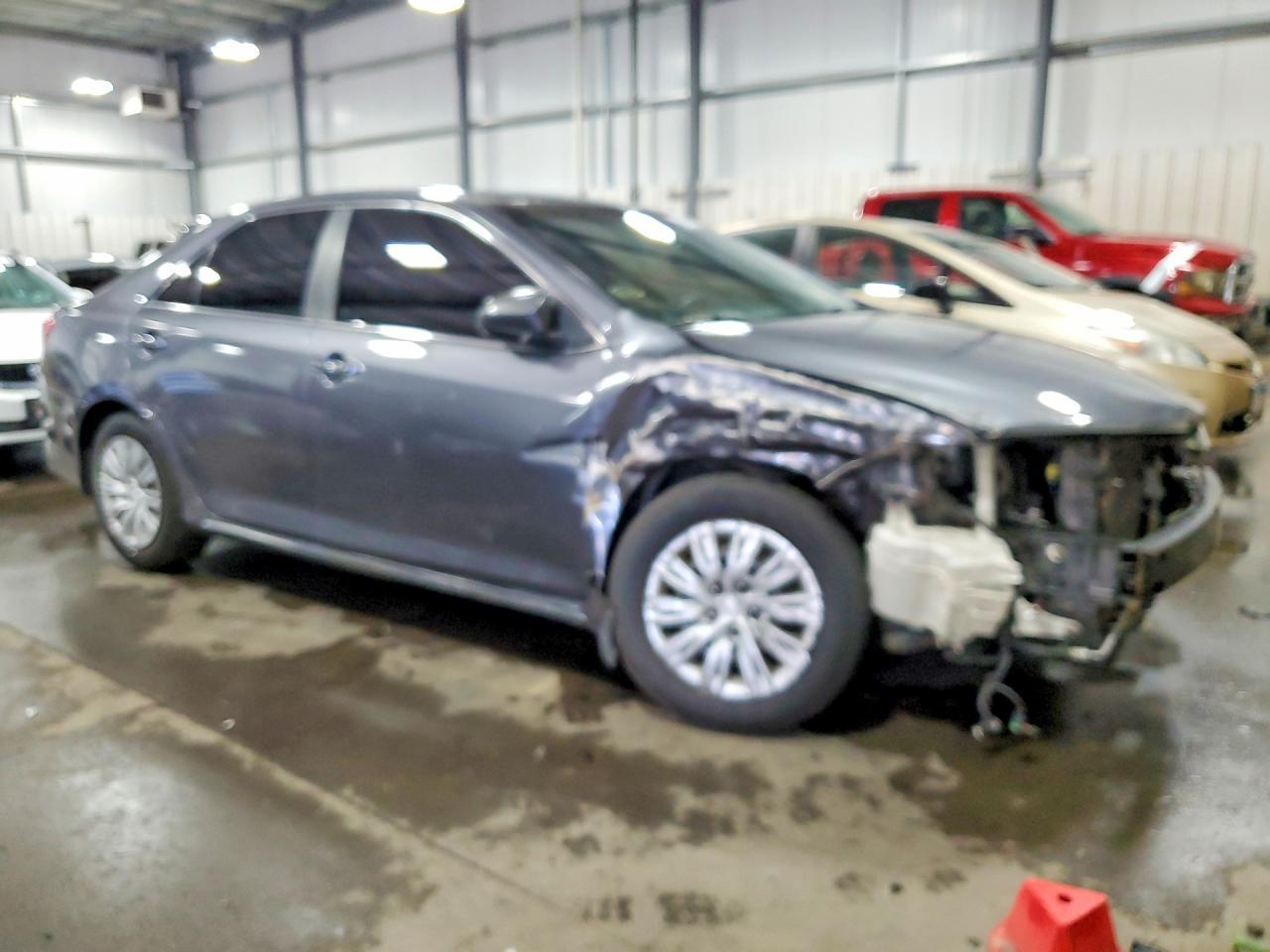 2012 Toyota Camry Le - Image 4