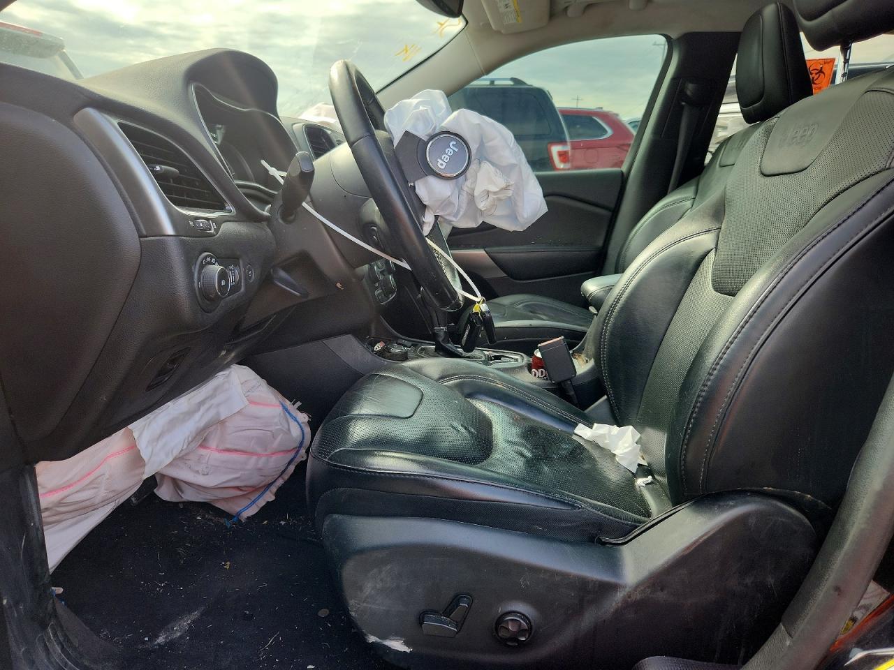 2019 Jeep Cherokee Limited - Image 7