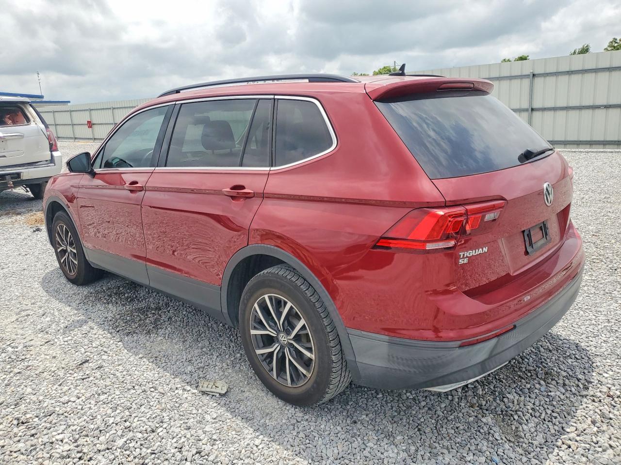 2019 Volkswagen Tiguan Se - Фото 2