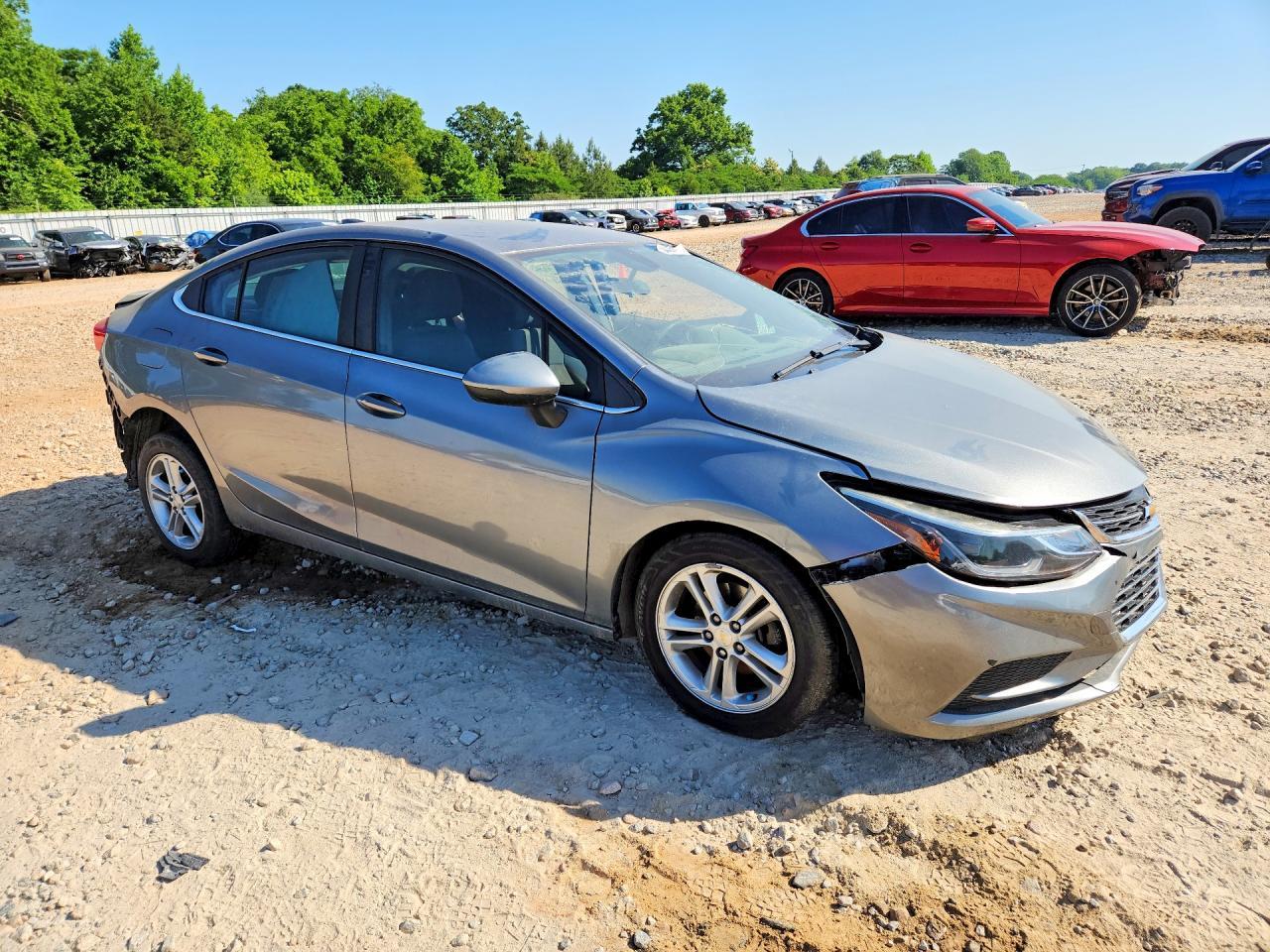 2018 Chevrolet Cruze Lt - Image 4