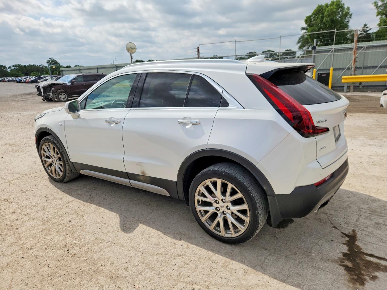 2019 Cadillac Xt4 Premium Luxury - Фото 2