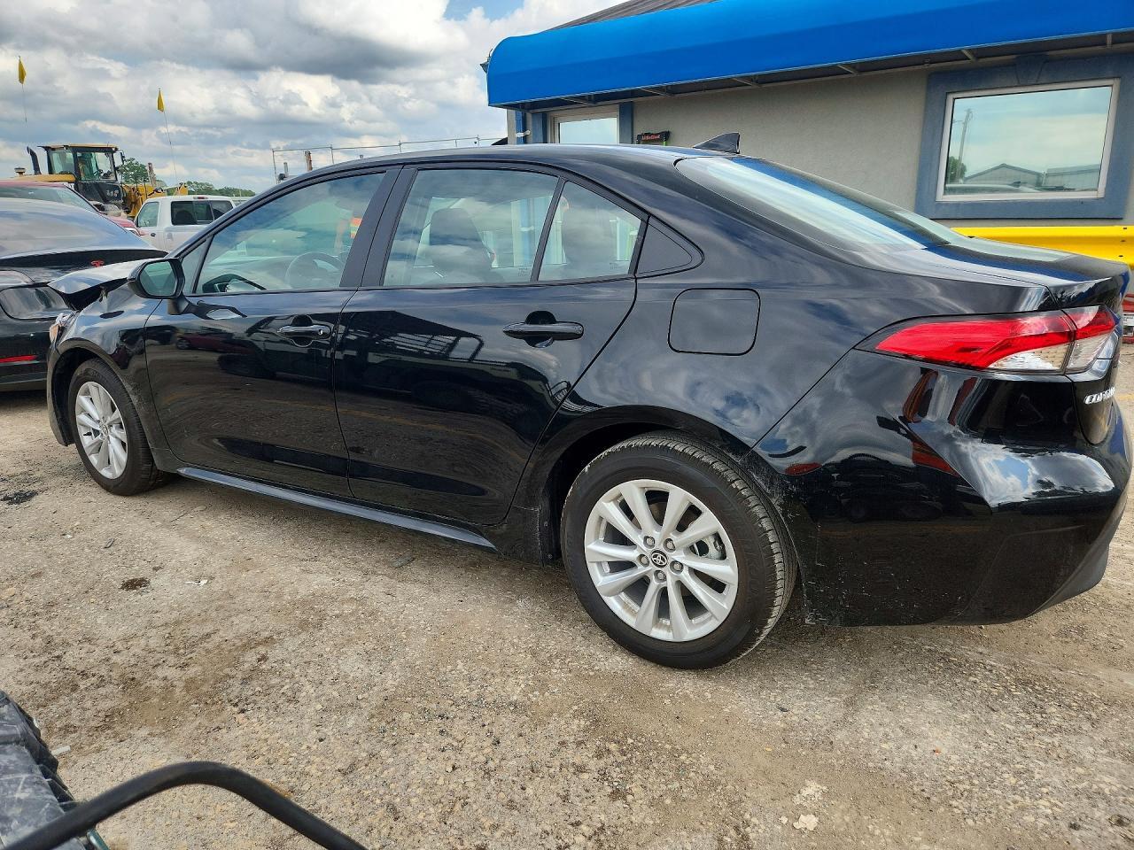 2026 Toyota Corolla Le - Фото 2