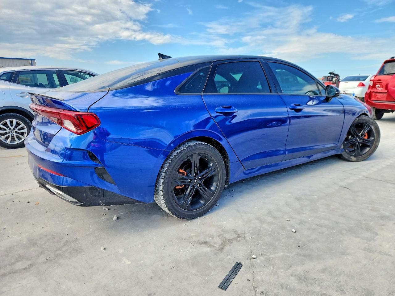 2023 Kia K5 Gt Line - Фото 3