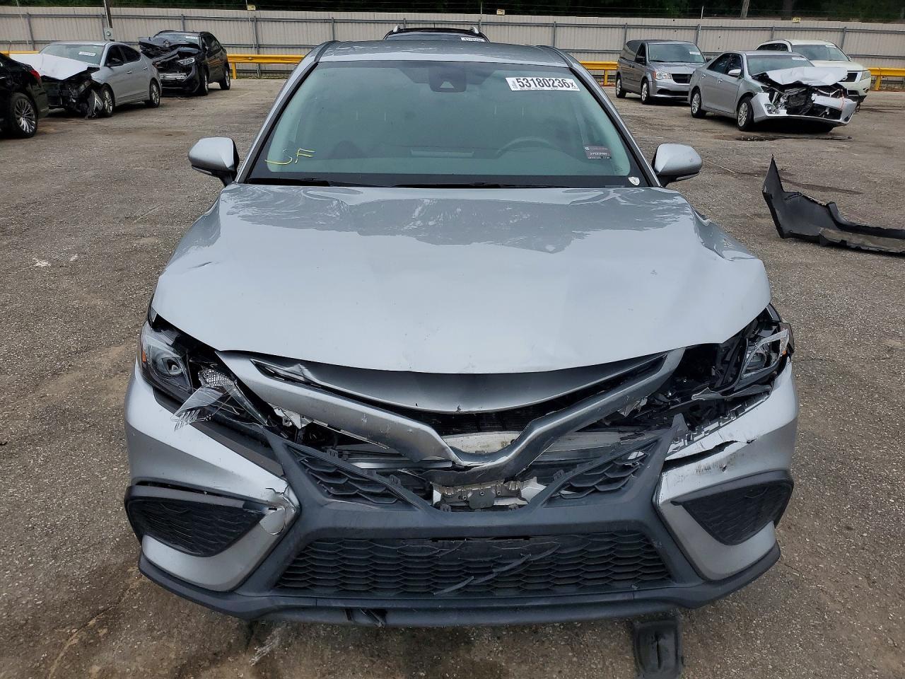 2024 Toyota Camry Se - Фото 5