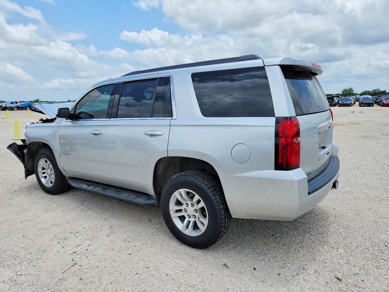 2017 Chevrolet Tahoe C1500 Ls - Фото 2