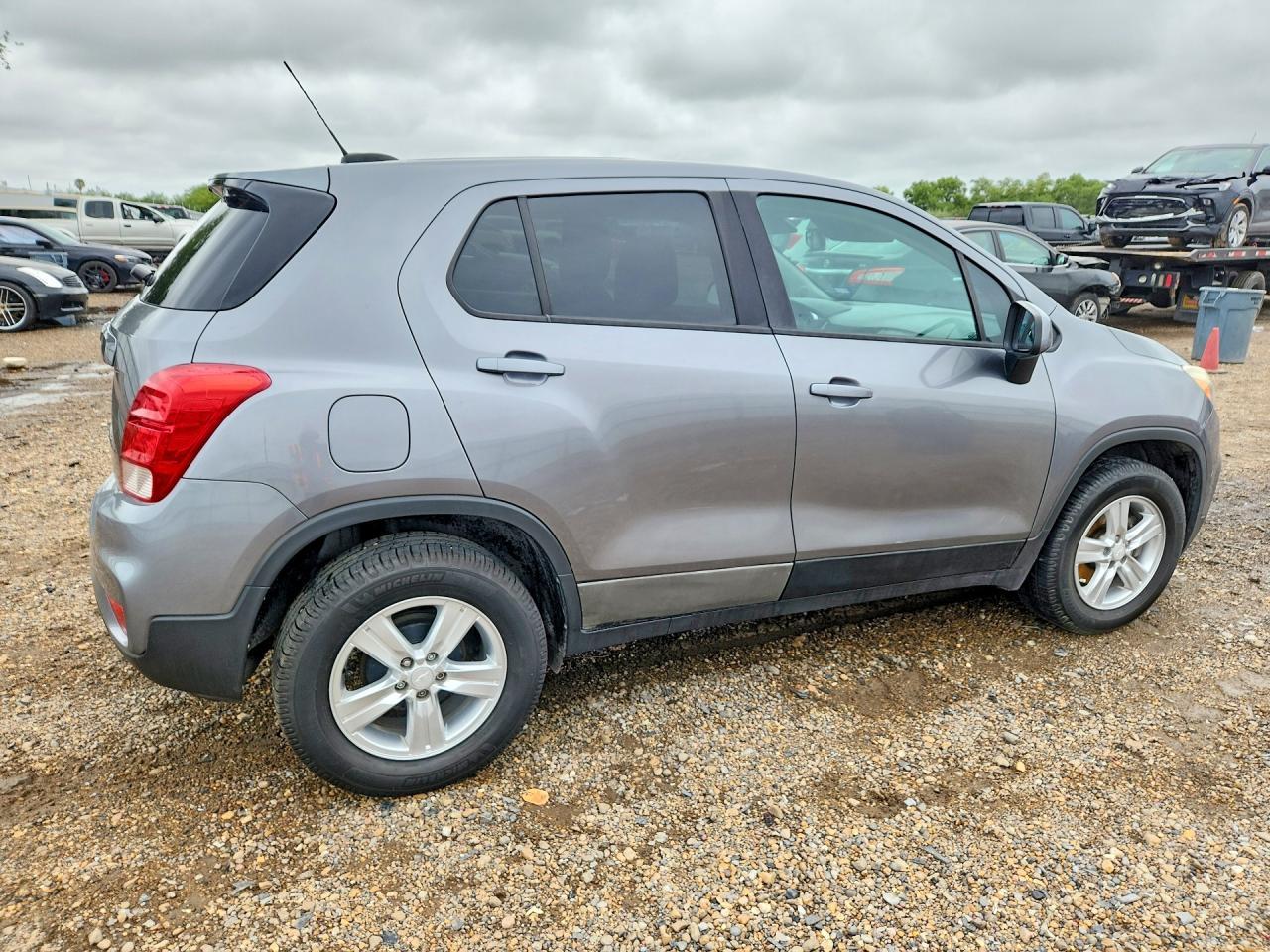 2020 Chevrolet Trax Ls - Фото 3