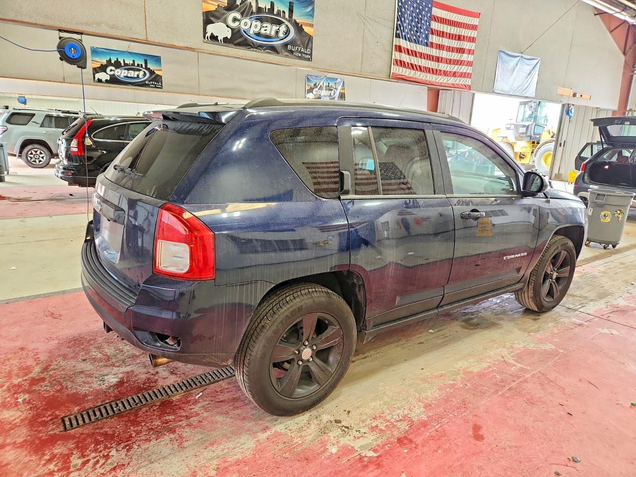 2012 Jeep Compass Sport - Фото 3