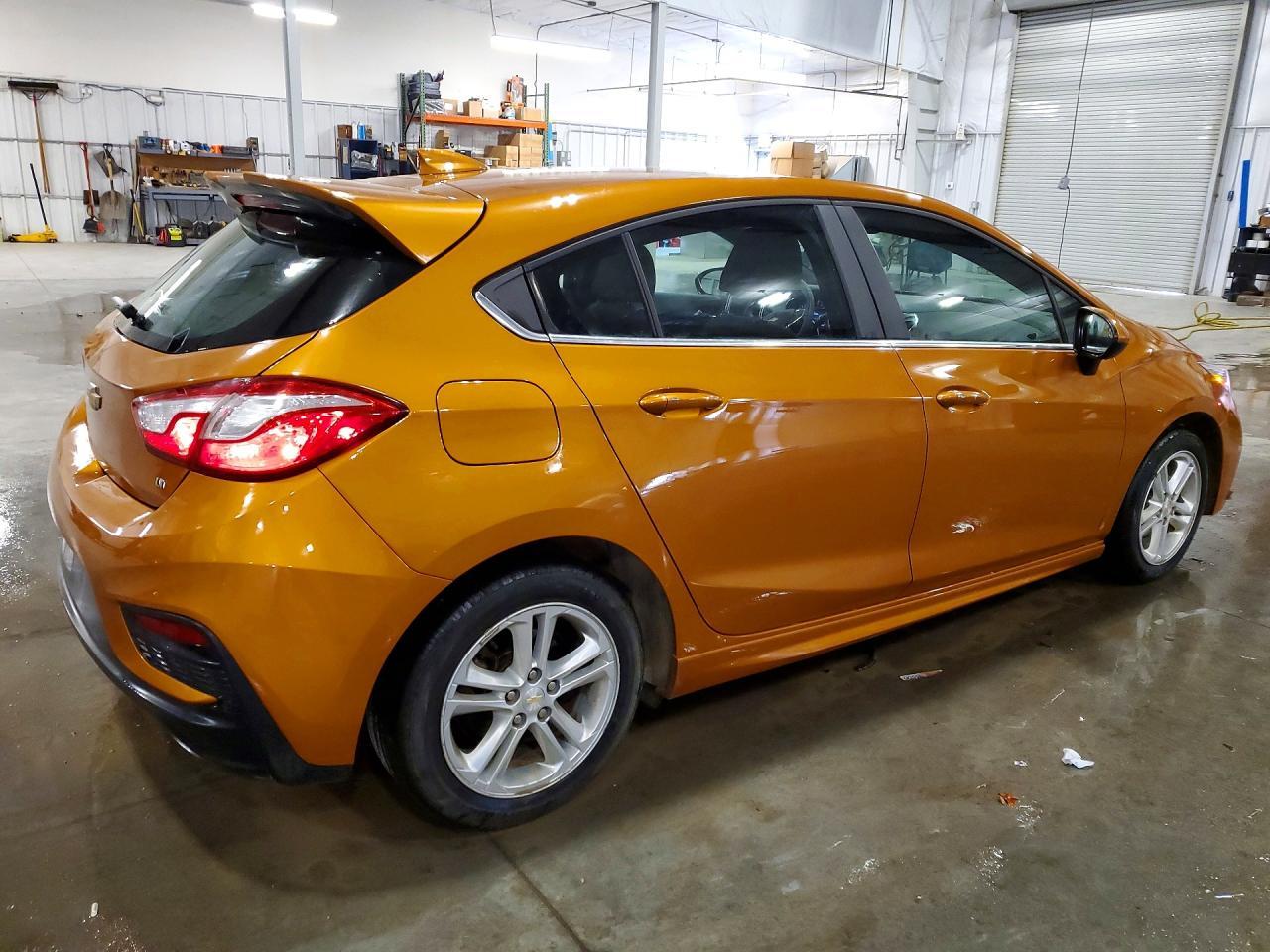 2017 Chevrolet Cruze Lt - Фото 3