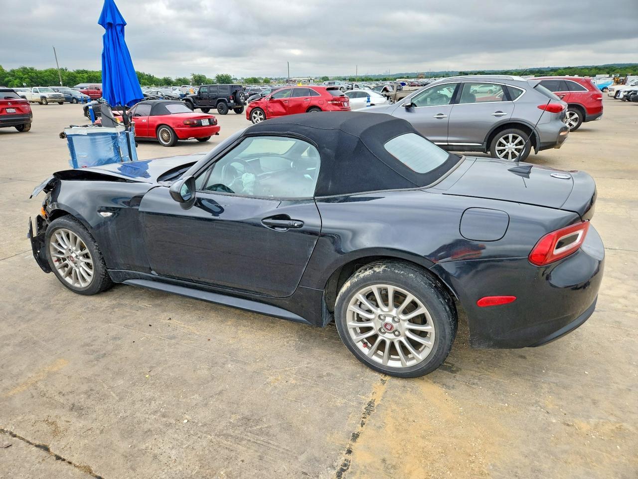 2020 Fiat 124 Spider Classica - Image 2