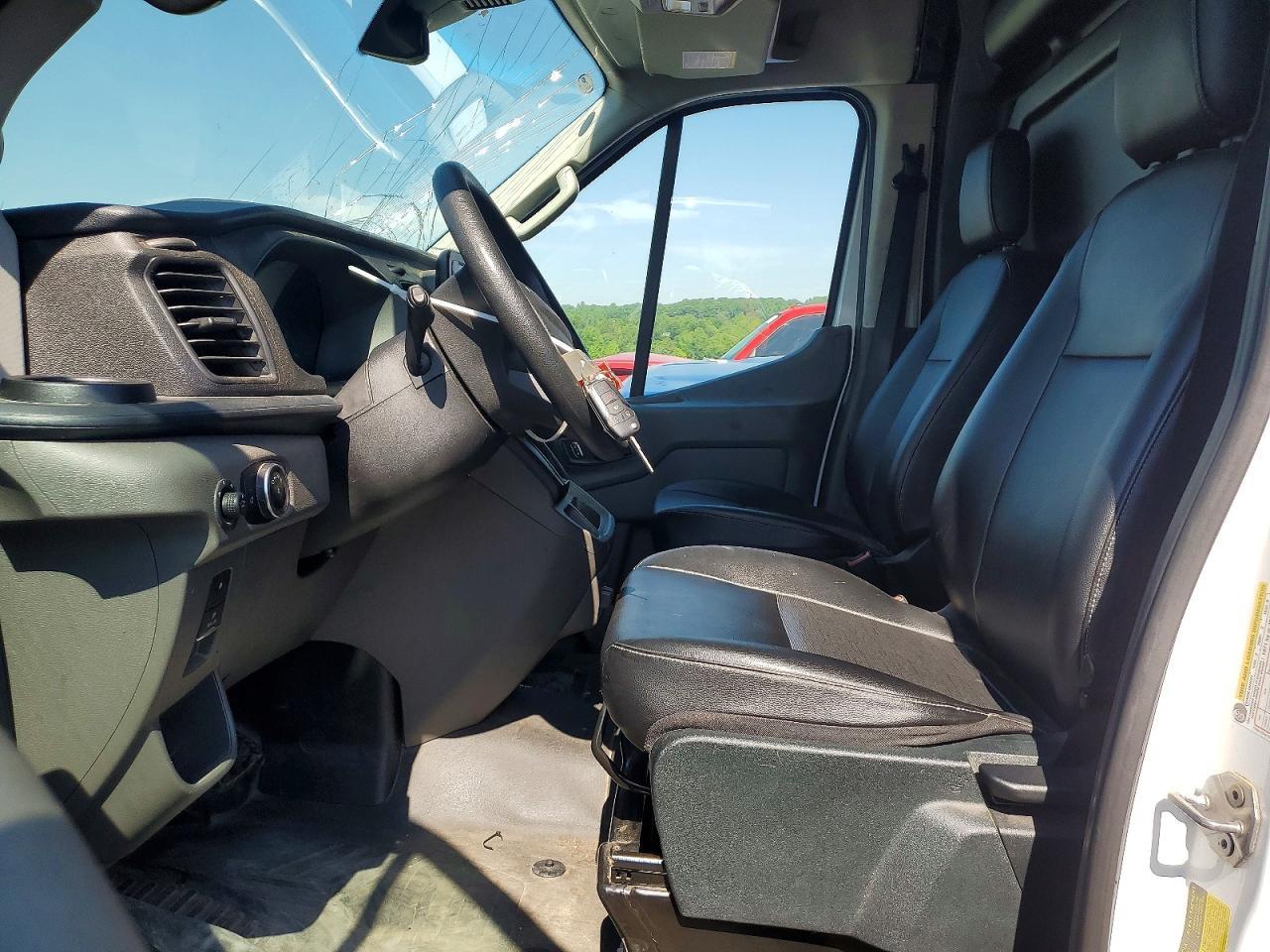 2023 Ford Transit 250 Utility / Service Van - Фото 7