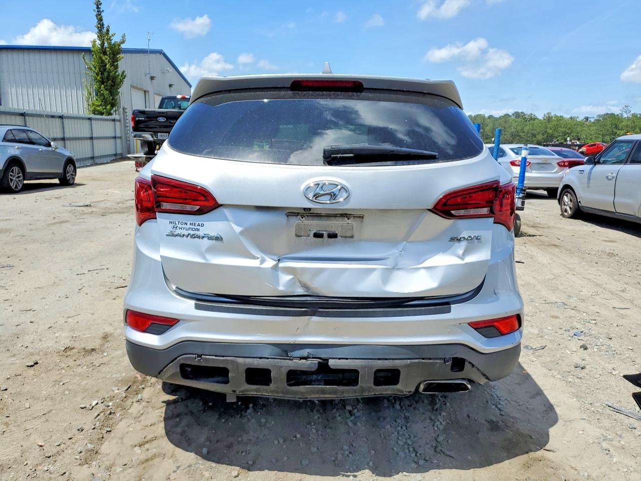 2018 Hyundai Santa Fe Sport 2.4L - Image 6