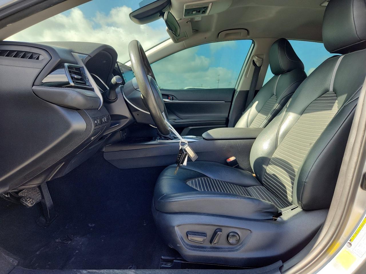 2022 Toyota Camry Le - Фото 7