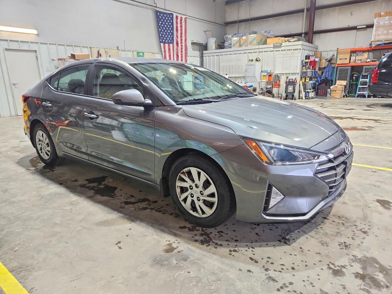 2019 Hyundai Elantra Se - Фото 4